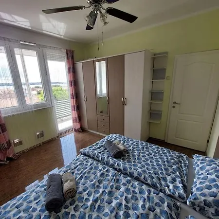Mary Sea View & Private Parking *