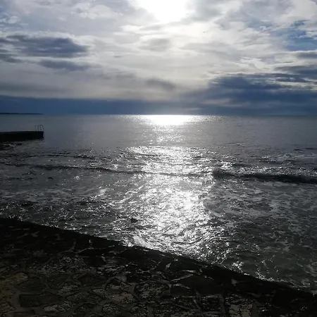 Mary Sea View & Private Parking *