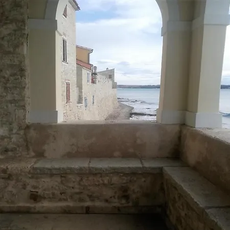 Mary Sea View & Private Parking *