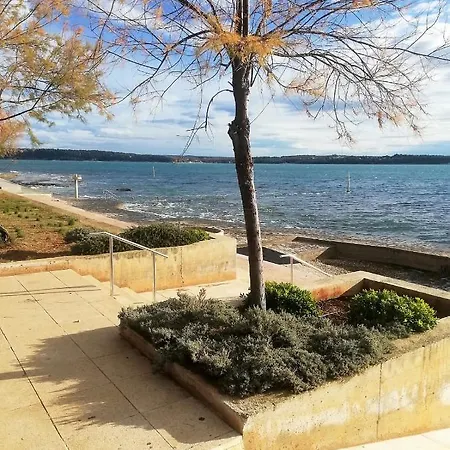 Appartement Mary Sea View & Private Parking
